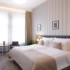 Schwaiger 4*, Praga Republica Cehă