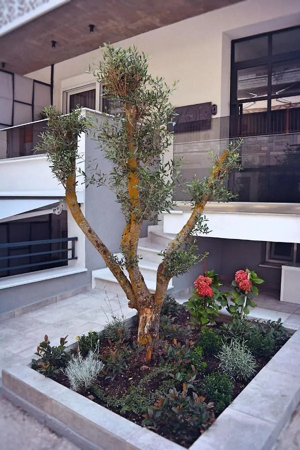 Zoe _Apartments_ Σταυρός 0*,